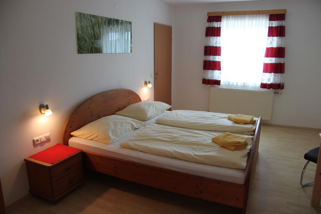Pension Merkinger Behamberg Стая снимка